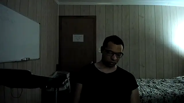 Snapshot of NaturalBeautyQueen chatting on September 27, 2025, 12:44 pm NaturalBeautyQueen online show from September 27, 2025, 12:44 pm