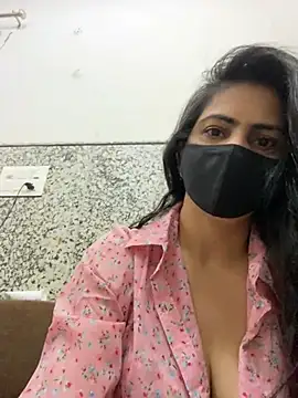 SashaPatel online show from May 16, 2026, 1:37 am