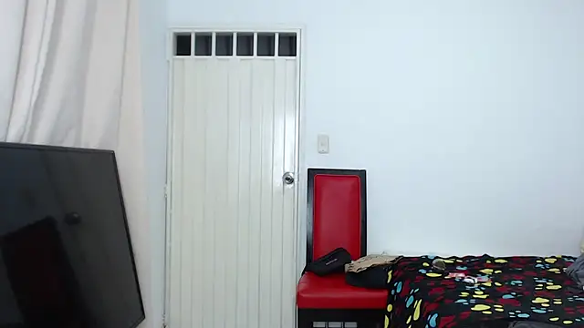 Snapshot of Alex_mojica chatting on September 21, 2025, 5:45 am Alex mojica online show from September 21, 2025, 5:45 am