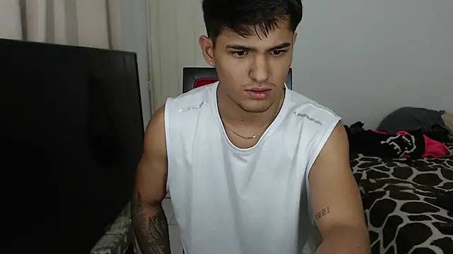 Snapshot of Alex_mojica chatting on October 12, 2025, 5:09 am Alex mojica online show from October 12, 2025, 5:09 am