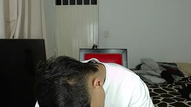 Snapshot of Alex_mojica chatting on October 1, 2025, 11:36 am Alex mojica online show from October 1, 2025, 11:36 am