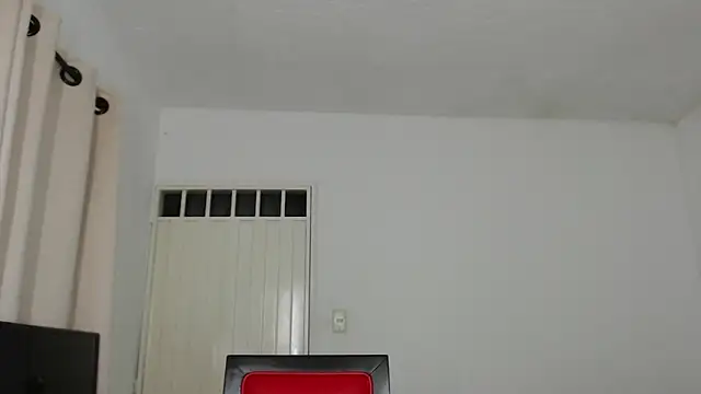 Snapshot of Alex_mojica chatting on October 8, 2025, 5:31 am Alex mojica online show from October 8, 2025, 5:31 am