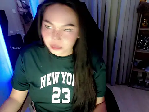 HolLyFaaCKer online show from February 25, 2026, 6:19 pm