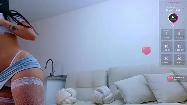 Michelle Ferrerr online show from May 30, 2026, 10:10 am