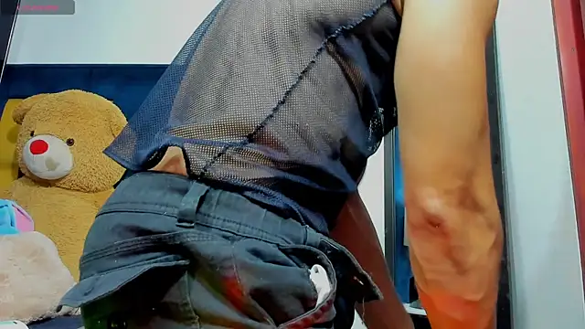 Snapshot of Evan_Storn chatting on October 22, 2025, 4:23 am Evan Storn online show from October 22, 2025, 4:23 am