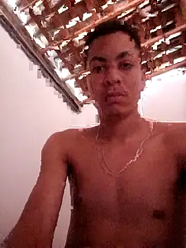 carloseduardo200319 online show from January 18, 2026, 1:03 pm