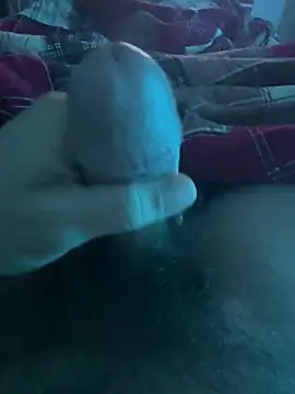 Snapshot of i_love_2cum chatting on October 18, 2025, 4:58 am i love 2cum online show from October 18, 2025, 4:58 am