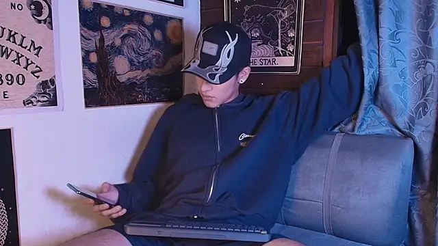 Snapshot of _realwav chatting on September 24, 2025, 3:13 am  realwav online show from September 24, 2025, 3:13 am