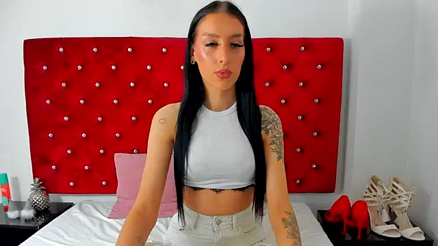 Snapshot of PleasureJasmine chatting on February 8, 2026, 10:35 am PleasureJasmine online show from February 8, 2026, 10:35 am