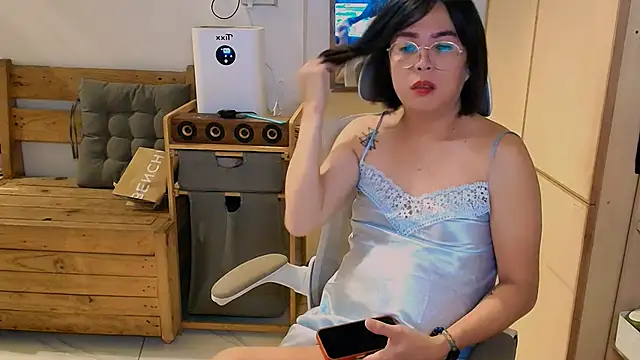 moriliciousxxx online show from October 8, 2025, 5:20 am