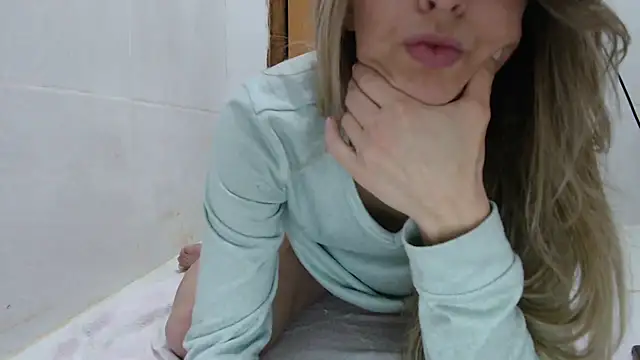 Snapshot of SweetGraciosa chatting on September 27, 2025, 3:34 am SweetGraciosa online show from September 27, 2025, 3:34 am