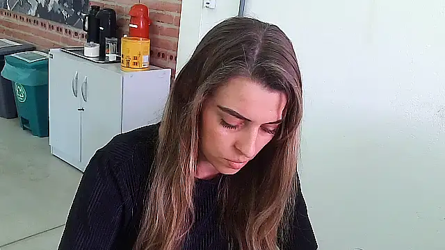 Snapshot of SweetGraciosa chatting on September 19, 2025, 6:01 pm SweetGraciosa online show from September 19, 2025, 6:01 pm