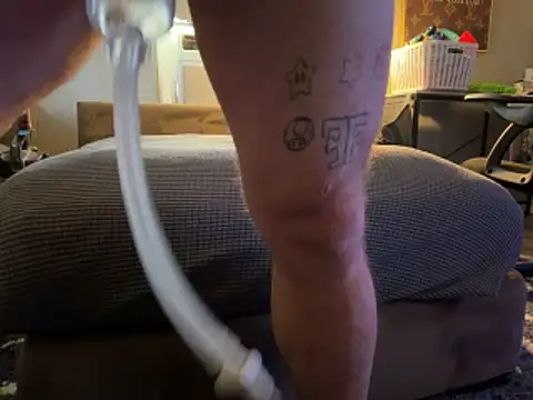 Snapshot of bearcub300 chatting on February 1, 2026, 2:15 pm bearcub300 online show from February 1, 2026, 2:15 pm