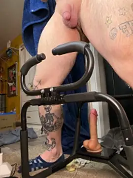 Snapshot of bearcub300 chatting on February 1, 2026, 2:10 am bearcub300 online show from February 1, 2026, 2:10 am