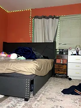 Snapshot of bearcub300 chatting on October 5, 2025, 10:28 am bearcub300 online show from October 5, 2025, 10:28 am