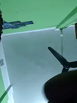 Snapshot of Cumshotpublic chatting on November 8, 2025, 6:00 pm Cumshotpublic online show from November 8, 2025, 6:00 pm