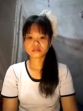 LinhNa999 online show from September 11, 2025, 12:54 am