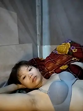 Snapshot of LinhNa999 chatting on October 21, 2025, 12:15 pm LinhNa999 online show from October 21, 2025, 12:15 pm