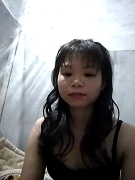 Snapshot of LinhNa999 chatting on October 13, 2025, 12:23 am LinhNa999 online show from October 13, 2025, 12:23 am