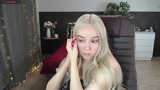 Snapshot of Sexy_Alexia69 chatting on September 26, 2025, 12:12 pm Sexy Alexia69 online show from September 26, 2025, 12:12 pm