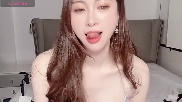 wuyueaini online show from September 21, 2025, 6:29 am