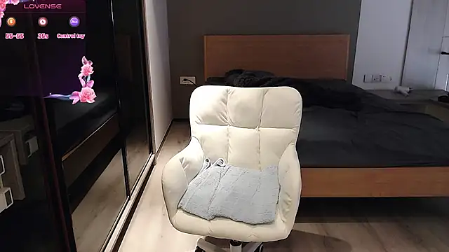 Snapshot of KK-328 chatting on October 23, 2025, 3:27 am KK-328 online show from October 23, 2025, 3:27 am