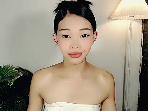 Snapshot of holyakiesha chatting on September 24, 2025, 4:19 am holyakiesha online show from September 24, 2025, 4:19 am