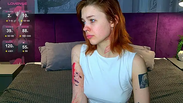 Snapshot of RedSpark_ chatting on September 19, 2025, 5:44 am RedSpark  online show from September 19, 2025, 5:44 am