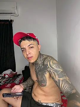 Snapshot of golden_girl_house chatting on March 1, 2026, 10:37 am golden girl house online show from March 1, 2026, 10:37 am