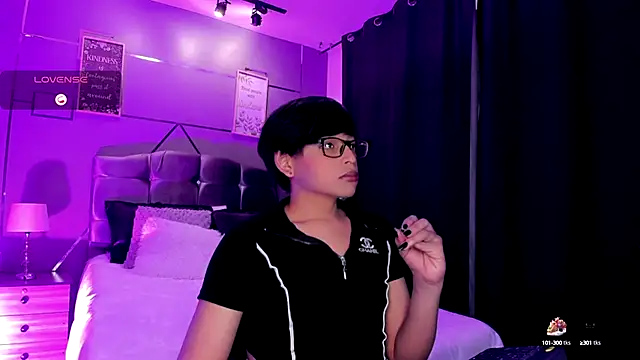 Dannyhot  online show from September 17, 2025, 8:00 pm