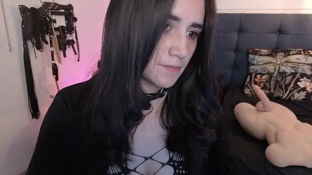 Snapshot of elowen_halley1 chatting on September 17, 2025, 7:05 pm elowen halley1 online show from September 17, 2025, 7:05 pm