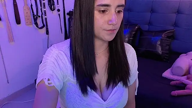 Snapshot of elowen_halley1 chatting on October 5, 2025, 7:26 pm elowen halley1 online show from October 5, 2025, 7:26 pm