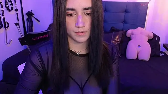 Snapshot of elowen_halley1 chatting on October 7, 2025, 7:59 pm elowen halley1 online show from October 7, 2025, 7:59 pm