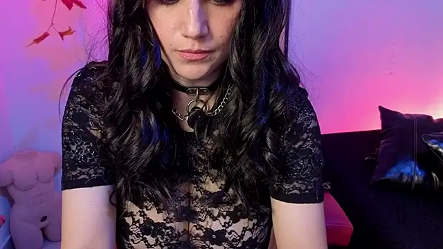 elowen halley1 online show from March 7, 2026, 6:24 pm