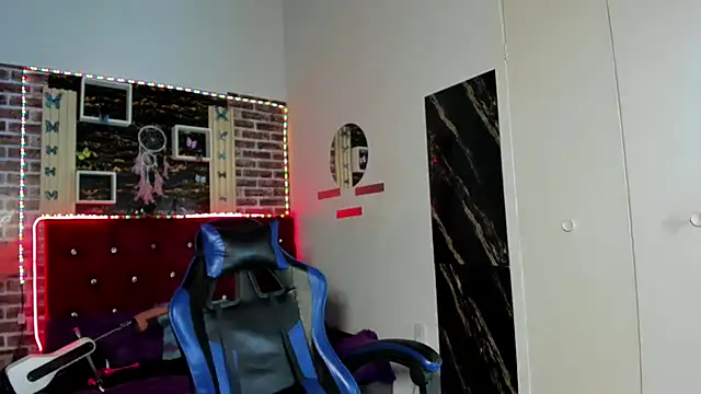 Snapshot of angelitasexxxhot chatting on October 28, 2025, 1:28 am angelitasexxxhot online show from October 28, 2025, 1:28 am