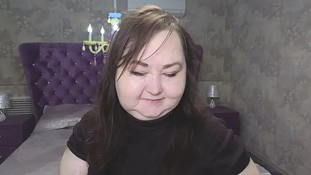 Eloisa Eliot online show from December 22, 2025, 4:18 pm