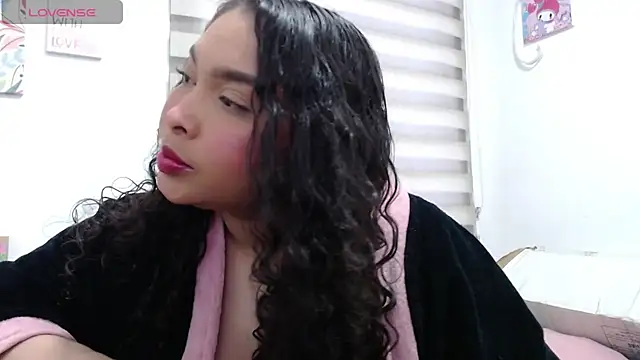 samanta-rosee online show from October 20, 2025, 10:49 am