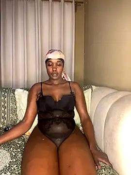 Snapshot of TinaFavourite chatting on September 30, 2025, 5:41 pm TinaFavourite online show from September 30, 2025, 5:41 pm