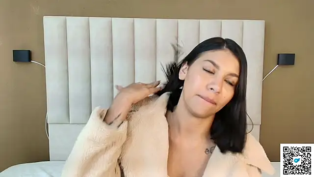 Snapshot of goddess_saori_ chatting on October 21, 2025, 1:05 am goddess saori online show from October 21, 2025, 1:05 am