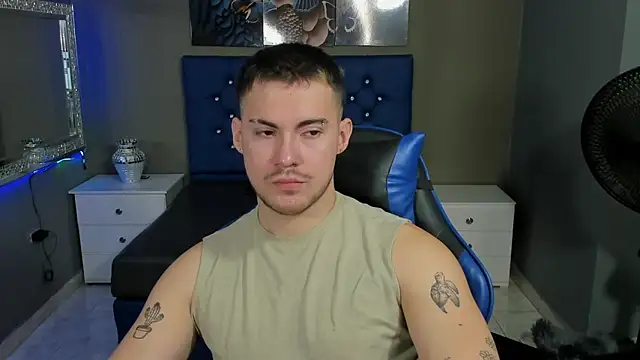 BrunoWalkerr online show from September 11, 2025, 1:11 pm