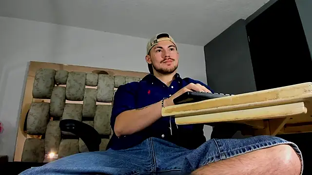 BrunoWalkerr online show from September 24, 2025, 12:44 pm