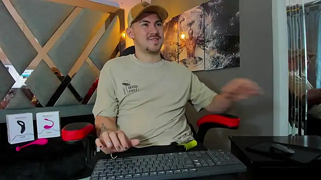 BrunoWalkerr online show from October 14, 2025, 1:01 pm