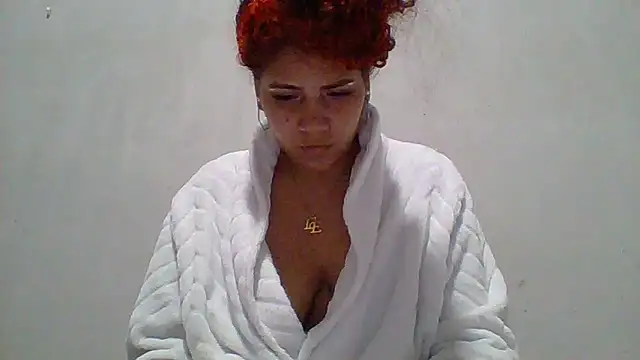 Snapshot of Daila_Lucia chatting on March 15, 2026, 4:41 am Daila Lucia online show from March 15, 2026, 4:41 am