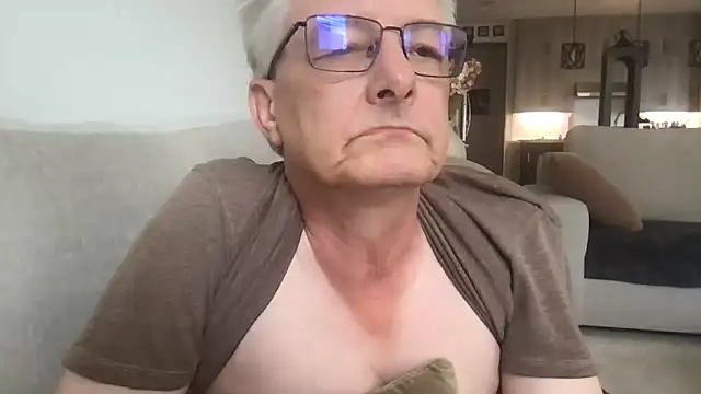 Daddy Mike69 online show from April 25, 2026, 3:09 pm