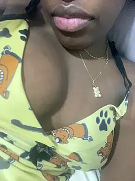 Snapshot of bybey18 chatting on October 19, 2025, 4:15 am bybey18 online show from October 19, 2025, 4:15 am