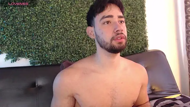 Snapshot of sam_ford_2 chatting on October 1, 2025, 1:37 pm sam ford 2 online show from October 1, 2025, 1:37 pm