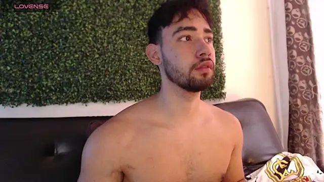 Snapshot of sam_ford_2 chatting on October 25, 2025, 2:17 pm sam ford 2 online show from October 25, 2025, 2:17 pm