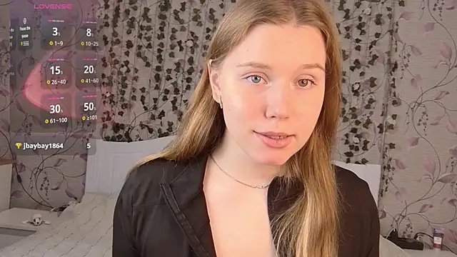 Snapshot of _influensii_ chatting on October 18, 2025, 8:05 am influensii online show from October 18, 2025, 8:05 am