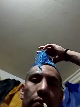 Snapshot of destroassbig2 chatting on February 15, 2026, 7:35 pm destroassbig2 online show from February 15, 2026, 7:35 pm