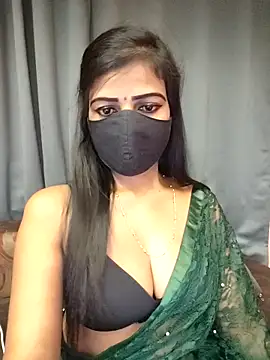 Misss-julli online show from February 27, 2026, 12:49 pm